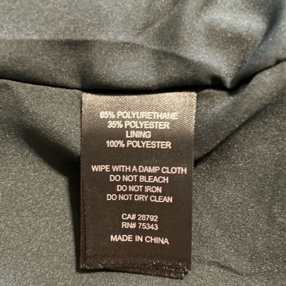 HOUSE OF HARLOW- NEW NWT Faux crocodile mini skirt - Picture 5 of 5